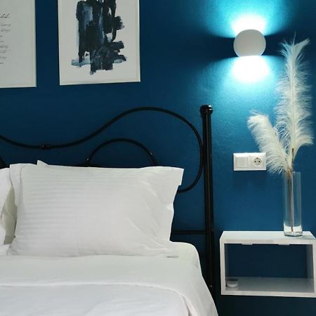 W Pearl Suite Nea Peramos  Exterior photo